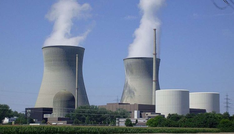 Atomkraftwerk Grundremmingen - Kühltürme vor der Sprengung 2025