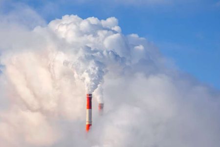 Starkes Wachstum der sauberen Energie begrenzt den Anstieg der globalen Emissionen in 2023