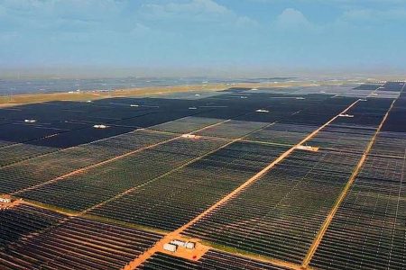 Starkes Wachstum sauberer Energien: Chinas Emissionen sinken ab 2024 strukturell