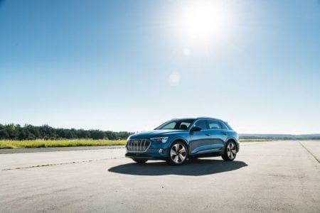 Audi startet im Mai mit den Auslieferungen des Audi e-tron in den USA