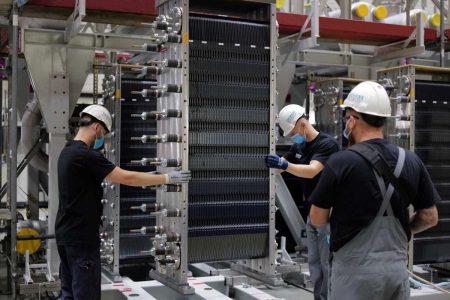 Siemens Energy: Elektrolyseure, wasserstofffähige Turbinen und Windkraft für die Transformation