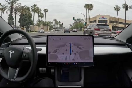 Tesla-Robotaxi im Livestream: Musk lässt sich 45 Minuten chauffieren