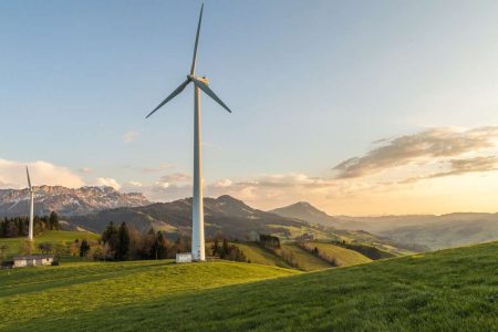 Erneuerbare Energien sparen laut IRENA-Bericht global 520 Mrd. US-Dollar an Brennstoffkosten